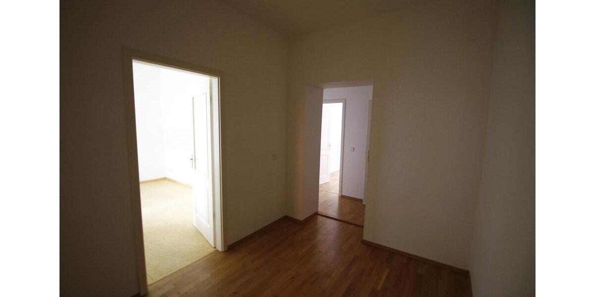 Erdgeschoßwohnung Berlin Friedrichshain-Kreuzberg - 2 Zimmer, 79 m&sup2;, 1.428&euro; | Angebot:26678132