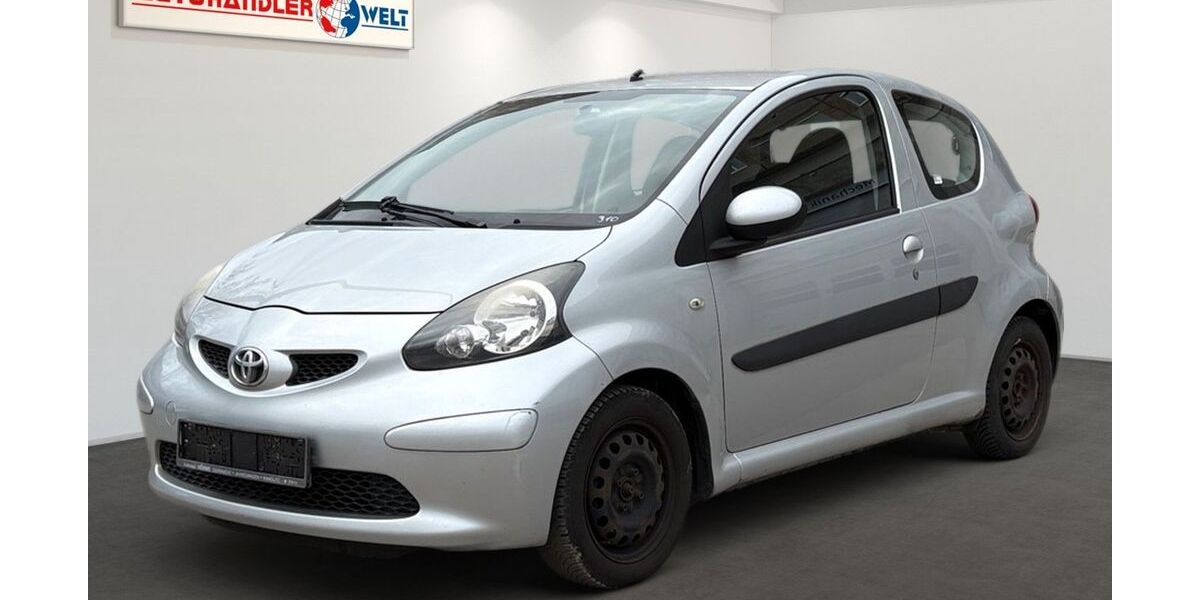 Toyota Aygo (X) 135.412 km 2.499 &euro; Berlin 12681