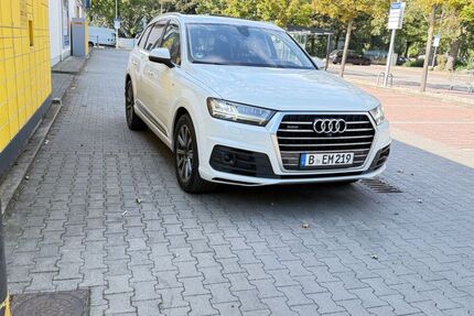 Audi Q7 370.000 km 22.999 € Berlin 12157