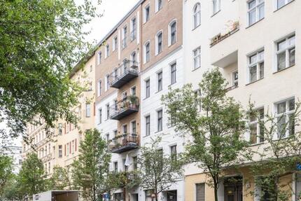 Von Privat Berlin X-Berg: sanierte 2,5-Zimmer-Wohnung (vermietet) 2 zimmer