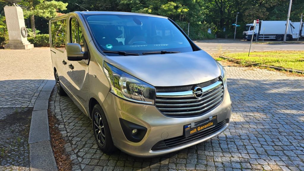 Opel Vivaro 199.000 km 13.900 &euro; Berlin 13409