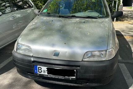 Fiat Punto 180.000 km 790 &euro; berlin 12309