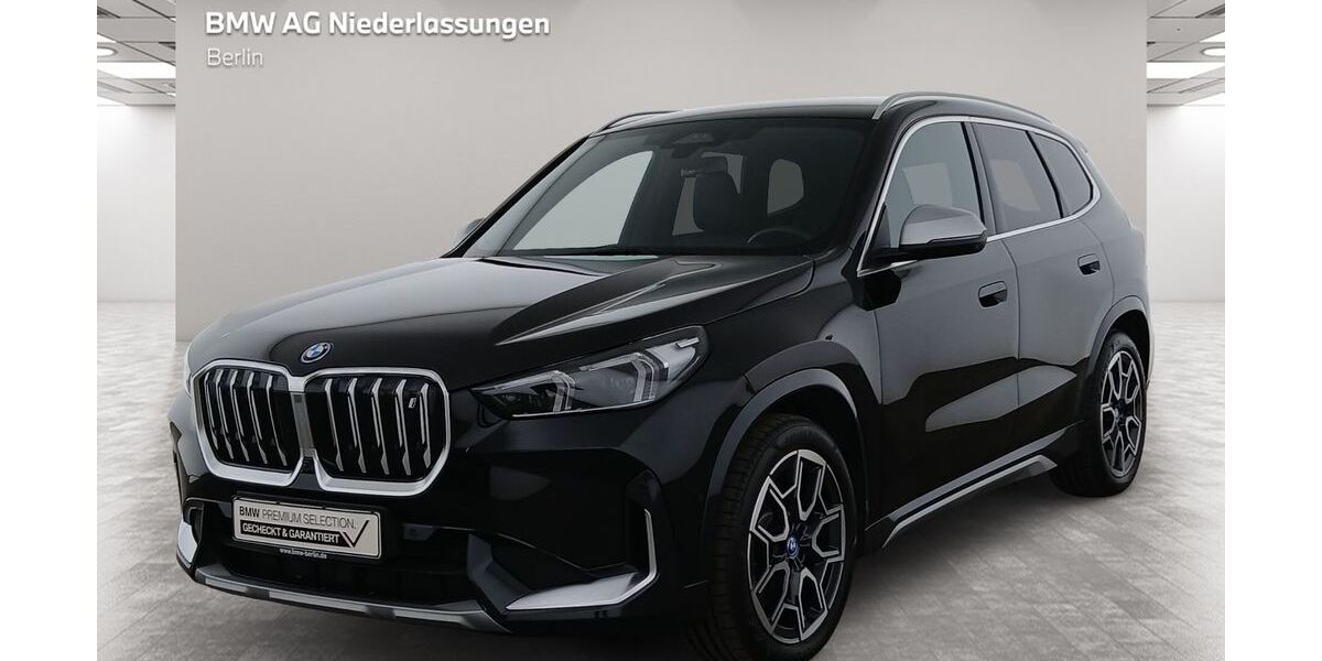 BMW iX1 15.607 km 41.900 &euro; Berlin 14057