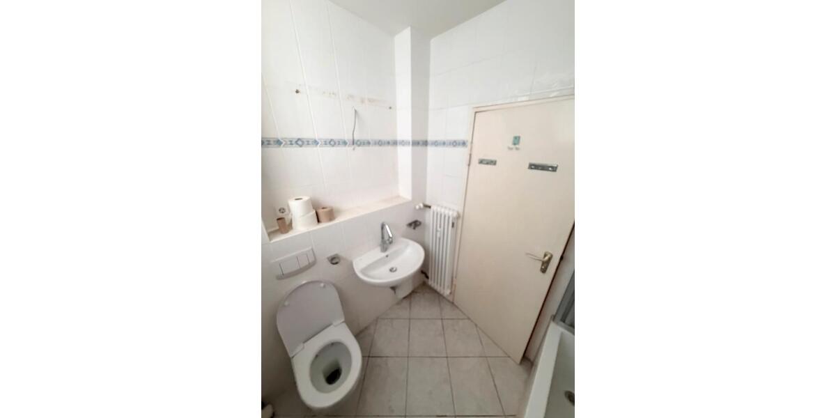 Etagenwohnung Berlin Charlottenburg-Wilmersdorf - 3 Zimmer, 90 m&sup2;, 2.000&euro; | Angebot:27704194