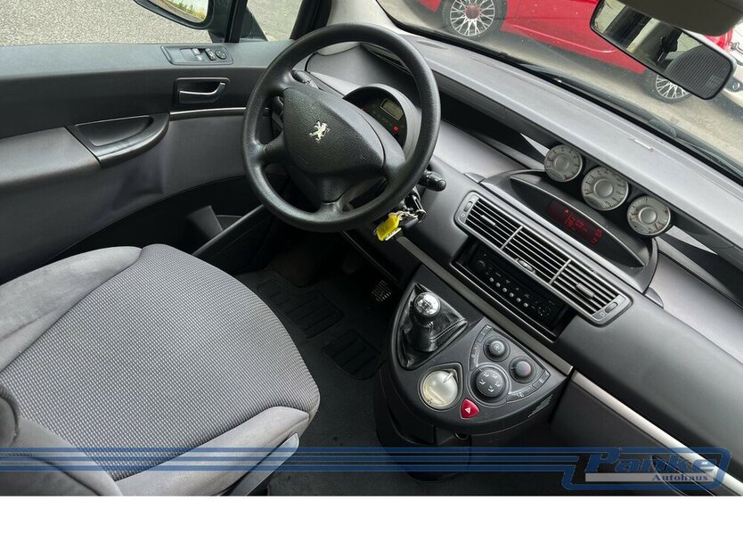 Peugeot 807 Family 2.0*AHK*Klima*Tempo*Radio/CD* 266.723 km 1.900 € Berlin 13187