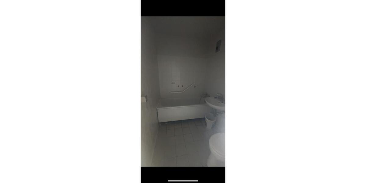 Etagenwohnung Berlin Lichtenberg - 2 Zimmer, 53 m&sup2;, 614&euro; | Angebot:24593130