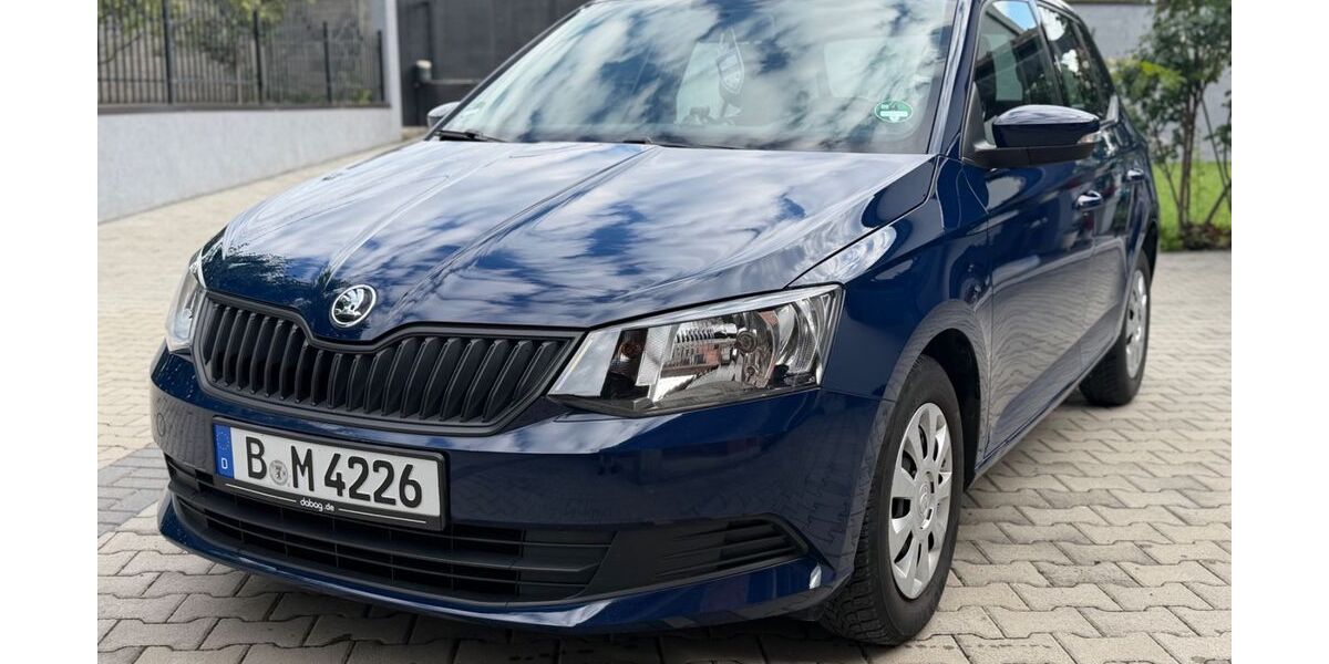 Skoda Fabia 93.500 km 6.700 &euro; Berlin 10243