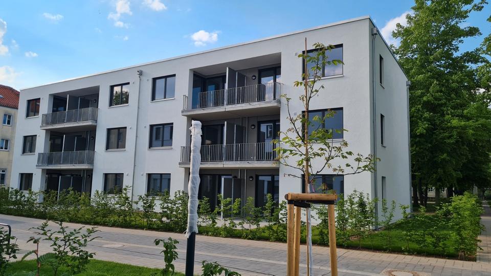 Erdgeschoßwohnung Berlin Marzahn-Hellersdorf - 2 Zimmer, 68 m&sup2;, 1.196&euro; | Angebot:26562653