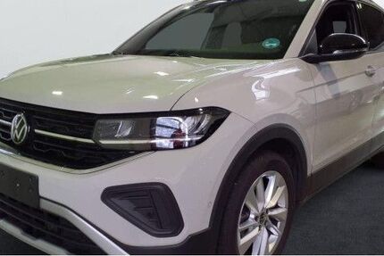 VW T-Cross 24.215 km 24.890 &euro; Berlin 14167