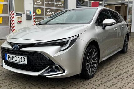 Toyota Corolla 4.900 km 35.490 € Berlin 13403
