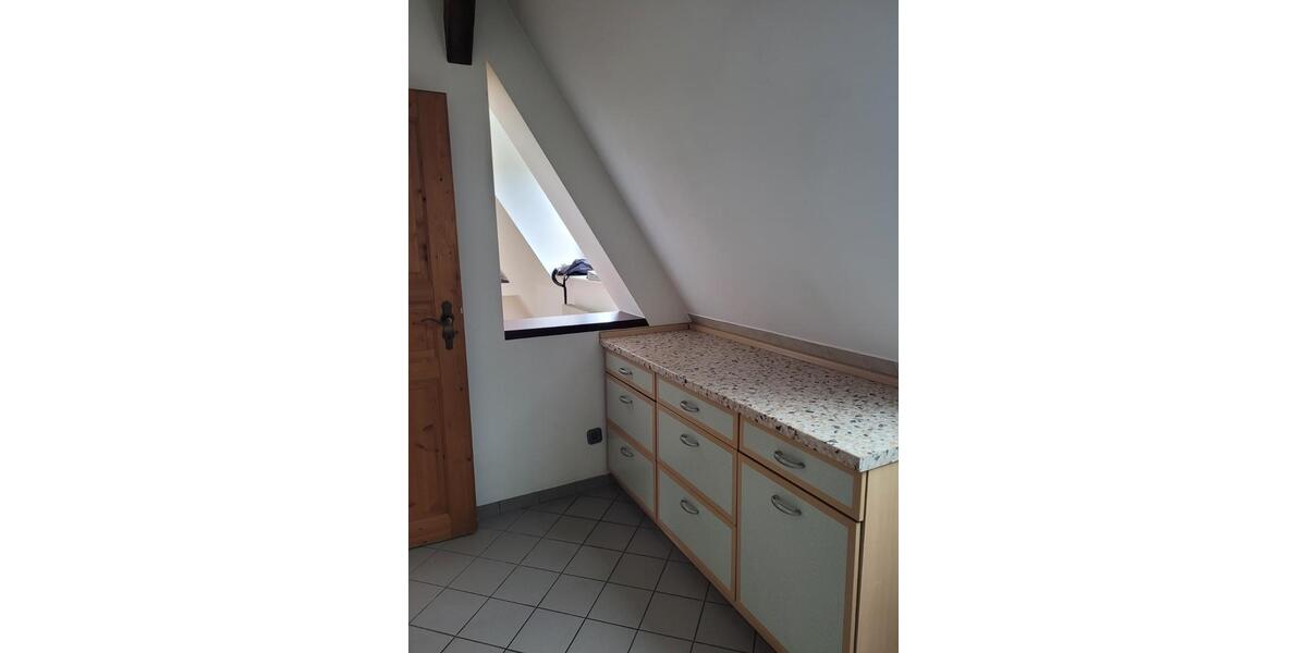 Dachgeschoßwohnung Berlin Charlottenburg-Wilmersdorf - 3 Zimmer, 102 m&sup2;, 1.428&euro; | Angebot:26151862