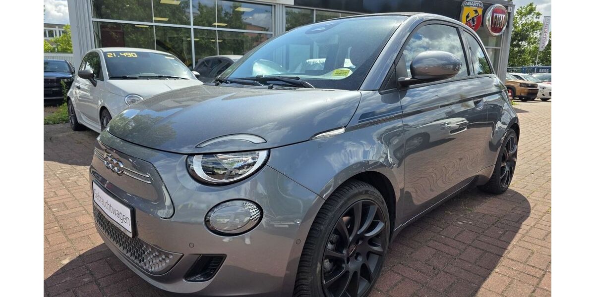 Fiat 500e 9.495 km 32.999 &euro; Berlin 13599