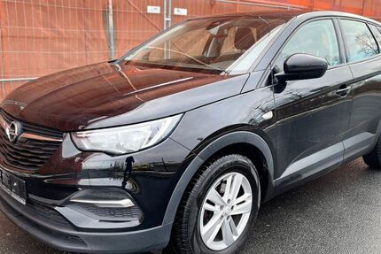 Opel Grandland (X) 86.000 km 11.999 &euro; Berlin 12057