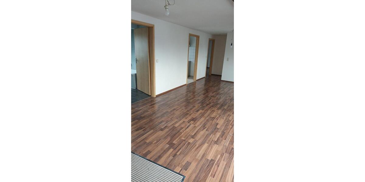 Dachgeschoßwohnung Wandlitz - 3 Zimmer, 100 m&sup2;, 690&euro; | Angebot:26020186