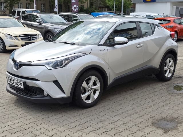 Toyota C-HR 69.850 km 17.680 &euro; Berlin 12247
