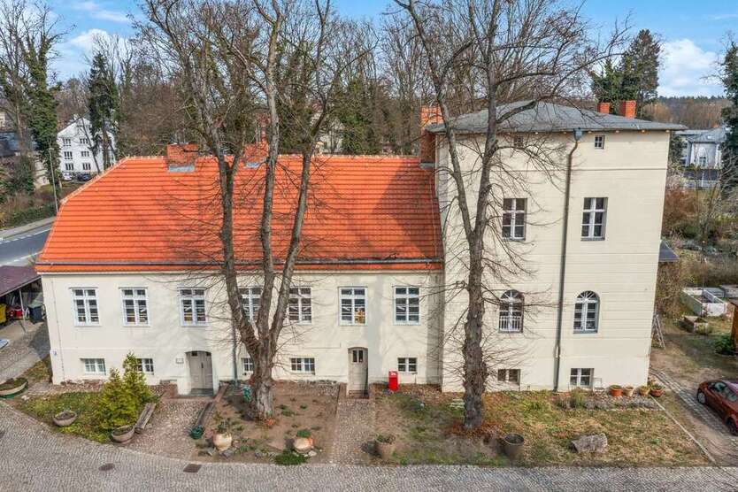 Haus zum Kaufen in Berlin 1.950.000 € 380 m²