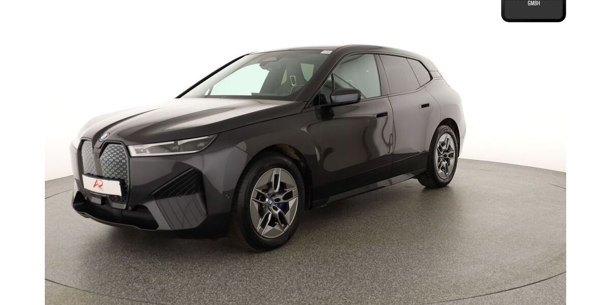 BMW iX 26.998 km 42.440 &euro; Berlin 12103
