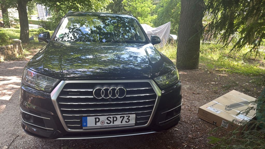 Audi Q7 70.000 km 44.000 &euro; Potsdam 14469