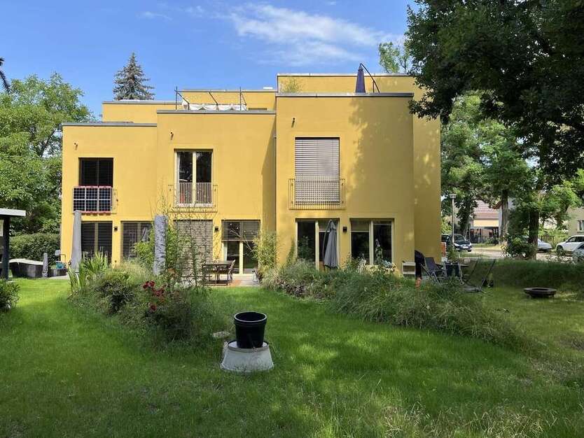 Haus zum Mieten in Berlin 2.495 € 137.49 m²