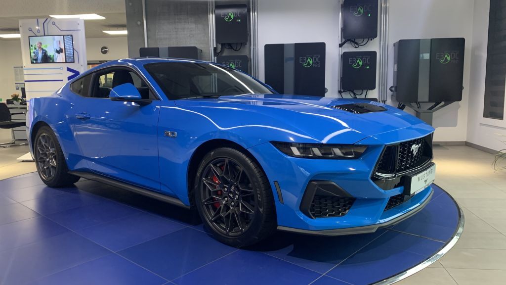 Ford Mustang 12.000 km 54.900 &euro; Bernau 16321