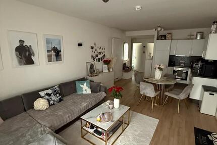 Wohnung Schönefeld - 2 Zimmer, 59 m&sup2;, 1.080&euro; | Angebot:25922282