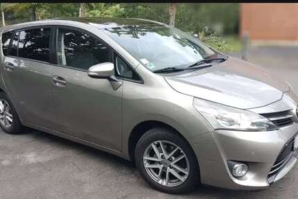 Toyota Verso 162.000 km 10.500 € Berlin 14513
