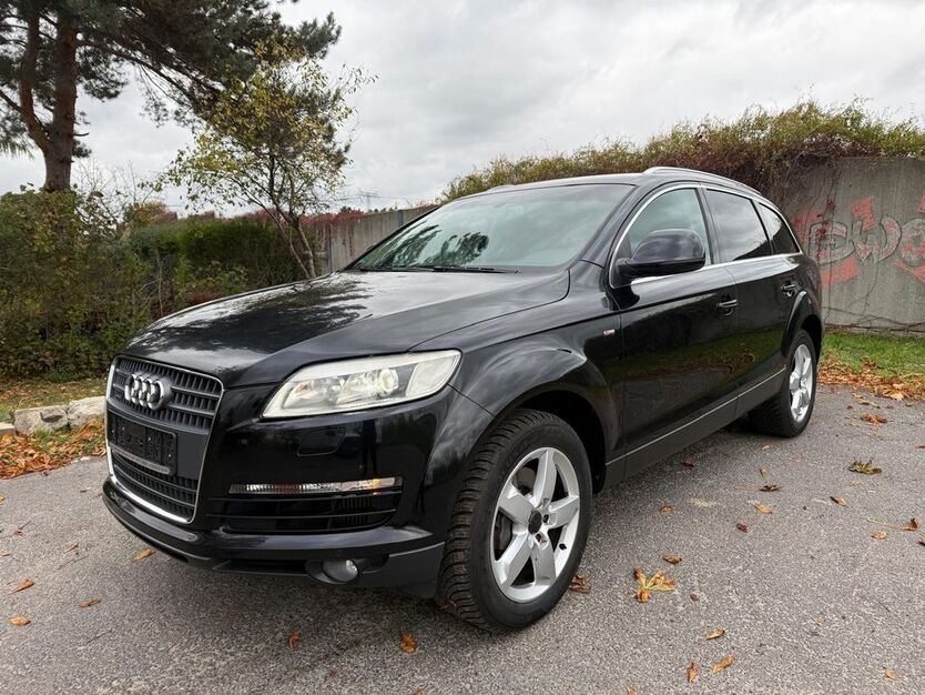 Audi Q7 183.364 km 7.500 € Berlin 10247