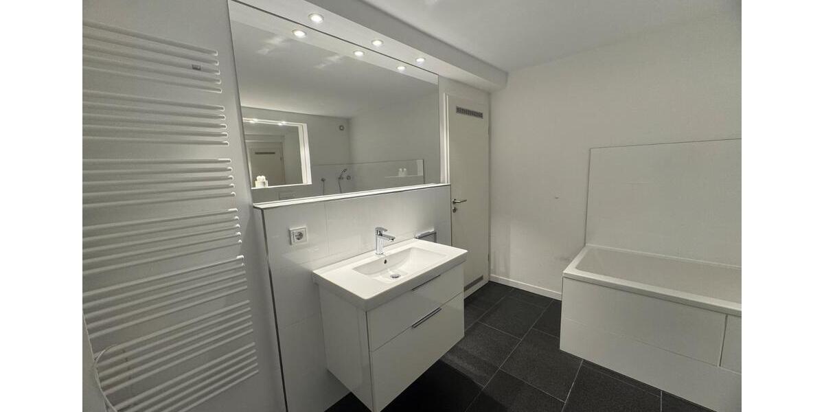 Maisonettenwohnung Berlin Spandau - 4 Zimmer, 144 m&sup2;, 2.400&euro; | Angebot:26414409