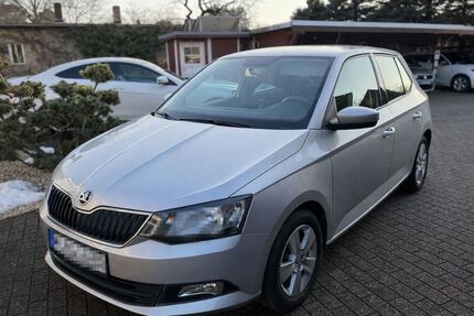 Skoda Fabia 97.000 km 8.999 &euro; Hoppegarten / Hönow 15366