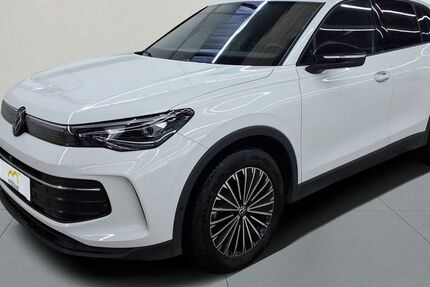 VW Tiguan 25.413 km 34.975 &euro; Berlin 13088