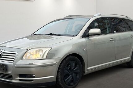 Toyota Avensis 152.430 km 2.799 &euro; Berlin 12681