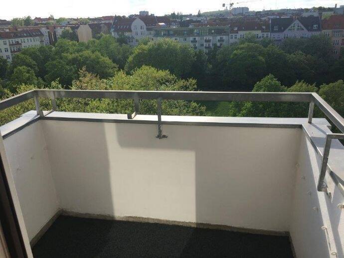 Nähe Adenauerplatz-U7 Top City-Wohnung mit Lift und 2 Balkone (möbliert) 2 zimmer