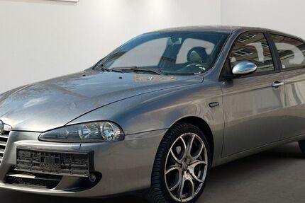 Alfa Romeo 147 156.859 km 899 &euro; Berlin 12681