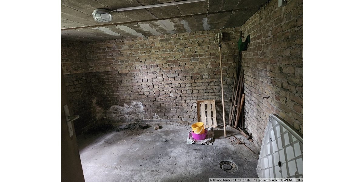 Charaktervolles Haus – ca. 60 m² Wohnfläche, mit 4 Kellerräumen und einem Kaltdach mit Ausbaureserve, - 4- Bergfelde Bergfelde | Angebot:26824005