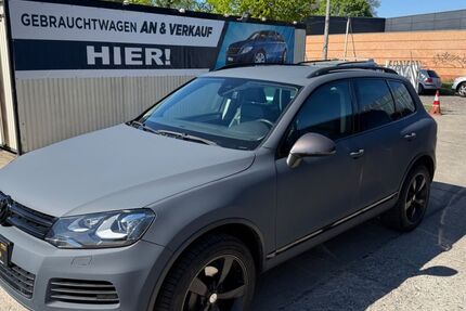 VW Touareg 228.652 km 9.990 &euro; Berlin 13127
