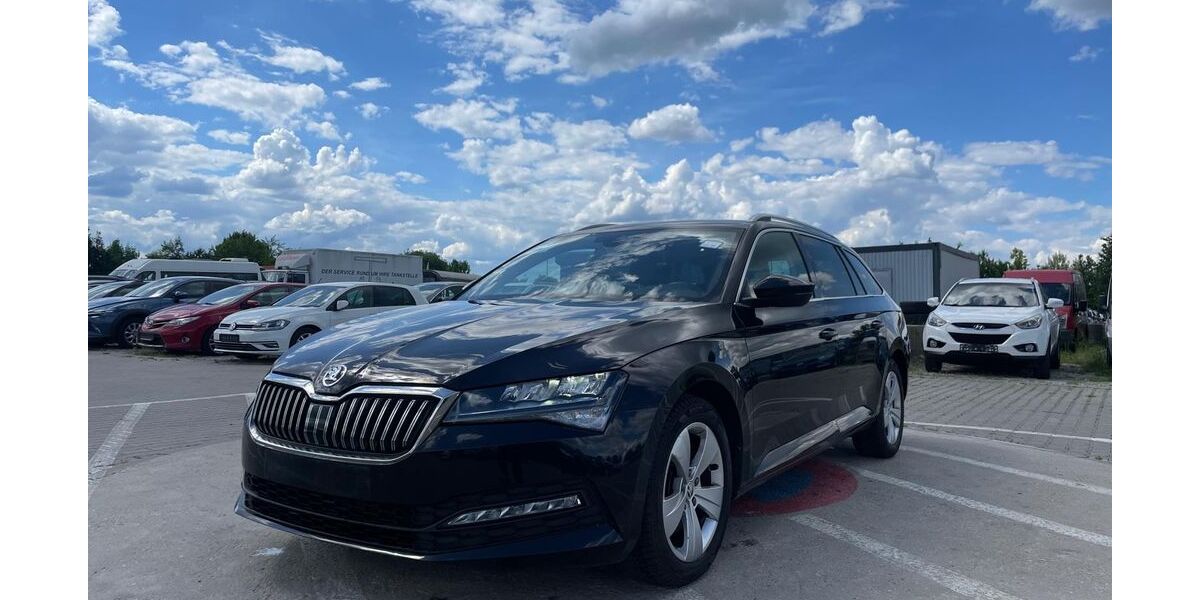 Skoda Superb 126.421 km 18.799 &euro; Berlin 12359