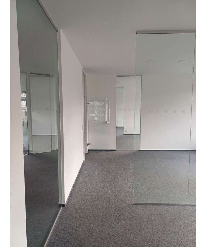Büro in Berlin 5.654 € 257 m²