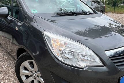 Opel Meriva 73.641 km 8.490 &euro; Berlin 13089