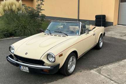 Fiat 124 Spider 106.000 km 16.500 &euro; Wandlitz OT Schönerlinde 16348