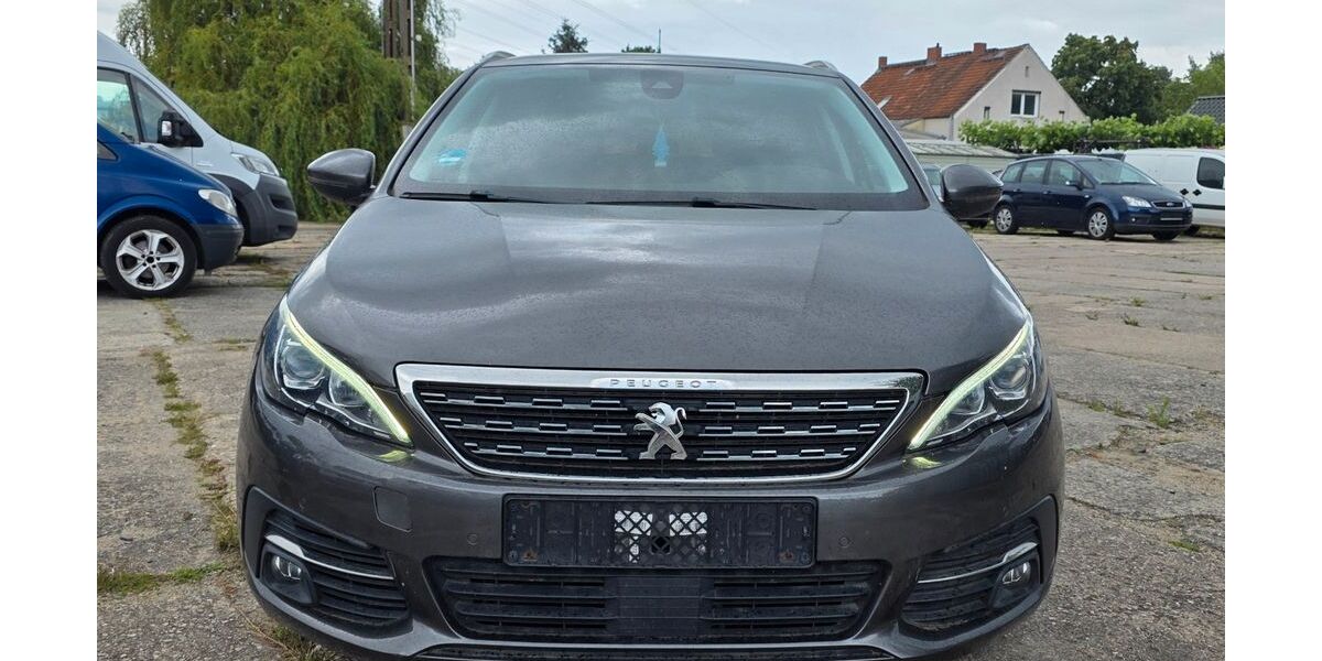 Peugeot 308 134.365 km 9.500 &euro; Fredersdorf - Vogelsdorf 15370