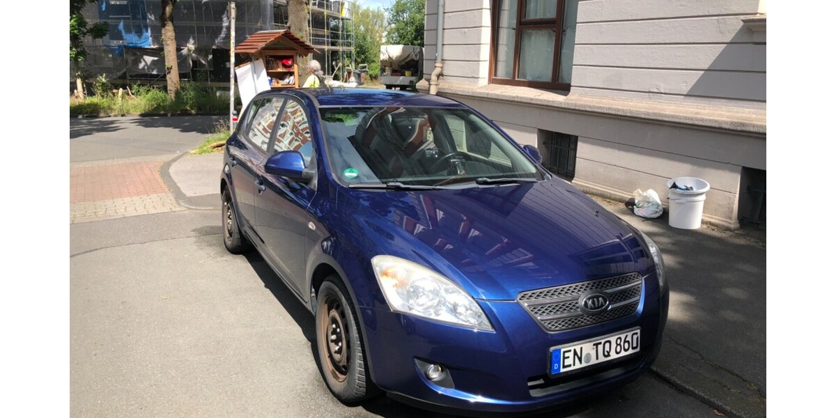 Kia Ceed 126.000 km 3.099 &euro; Berlin 10178