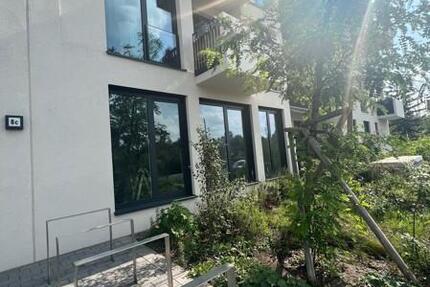 Barrierefreier Neubau im EG: Gewerbefläche mit persönlichem Bodenausbau zimmer