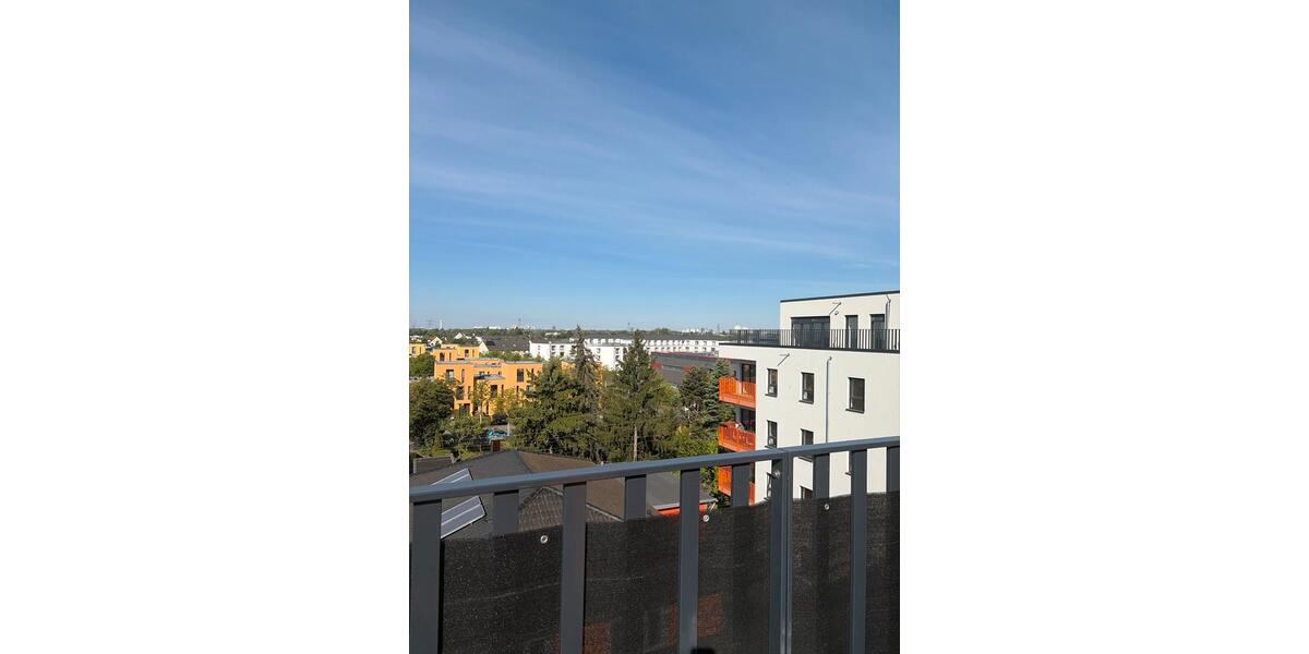 Dachgeschoßwohnung Berlin Marzahn-Hellersdorf - 4 Zimmer, 88 m&sup2;, 1.700&euro; | Angebot:26617843