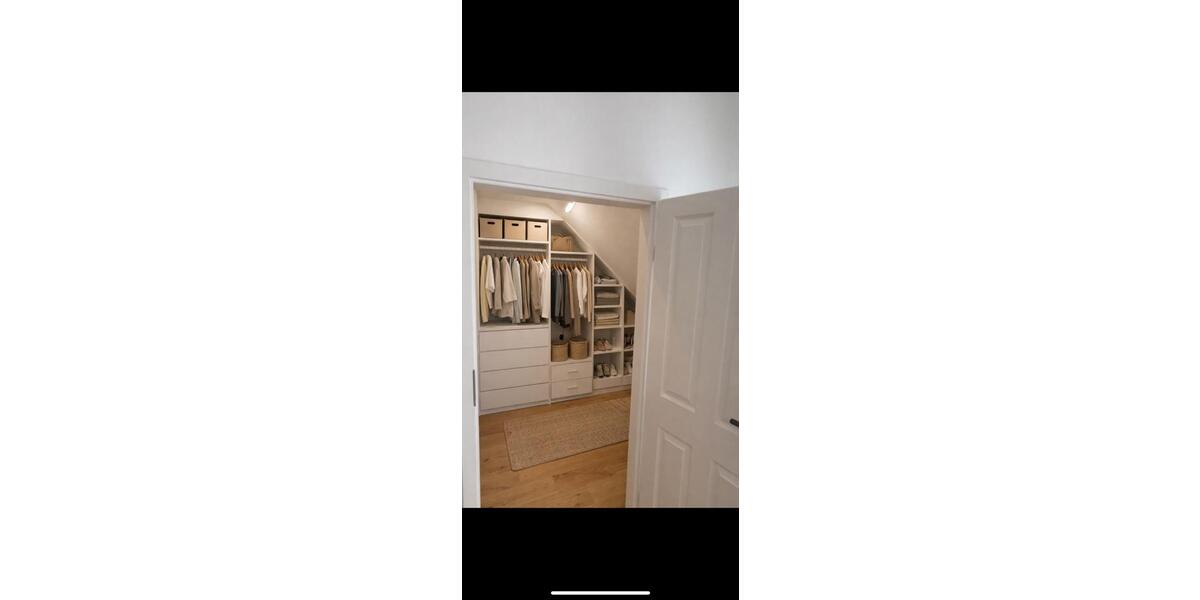 Dachgeschoßwohnung Berlin Steglitz-Zehlendorf - 2 Zimmer, 78 m&sup2;, 1.950&euro; | Angebot:25783415