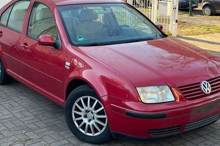 VW Bora 120.123 km 2.499 &euro; Berlin 12359