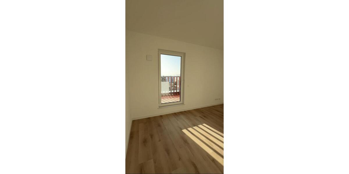 Etagenwohnung Berlin Marzahn-Hellersdorf - 4 Zimmer, 89 m&sup2;, 1.750&euro; | Angebot:25905353