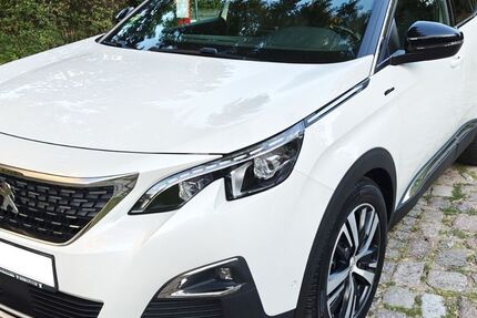 Peugeot 3008 97.867 km 16.400 &euro; Berlin 13407