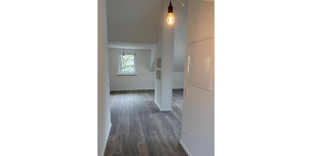 Dachgeschoßwohnung Berlin Reinickendorf - 2 Zimmer, 70 m&sup2;, 1.245&euro; | Angebot:26618728