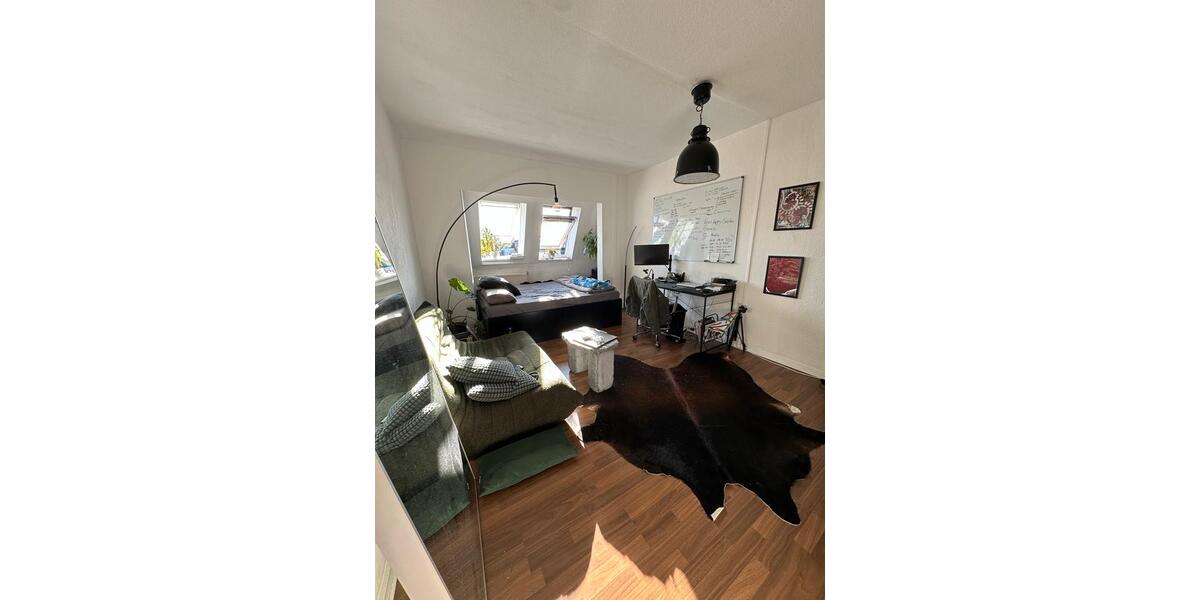 Dachgeschoßwohnung Berlin Rummelsburg - 1 Zimmer, 32 m&sup2;, 700&euro; | Angebot:26112333