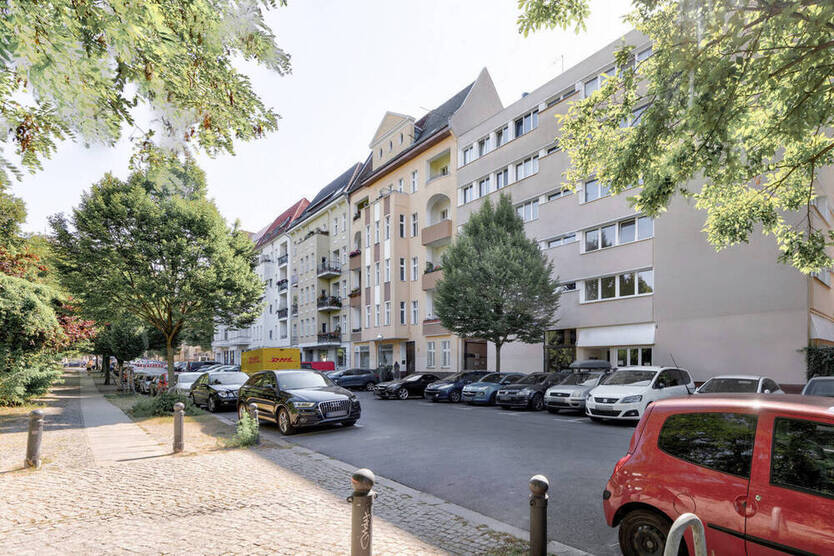 Effizient geschnitten & gut vermietet: 2-Zimmer-Wohnung im Herzen Charlottenburgs